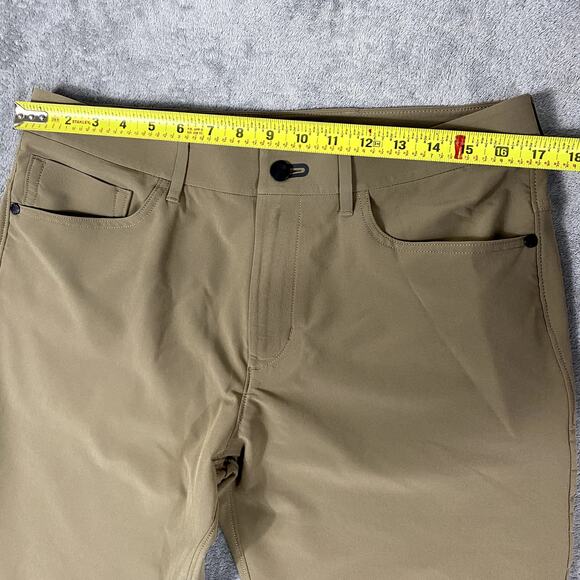 Public Rec 5 Pocket Athletic Fit Tech Pants Comfort Stretch Men 33x32 Tan - Picture 8 of 12